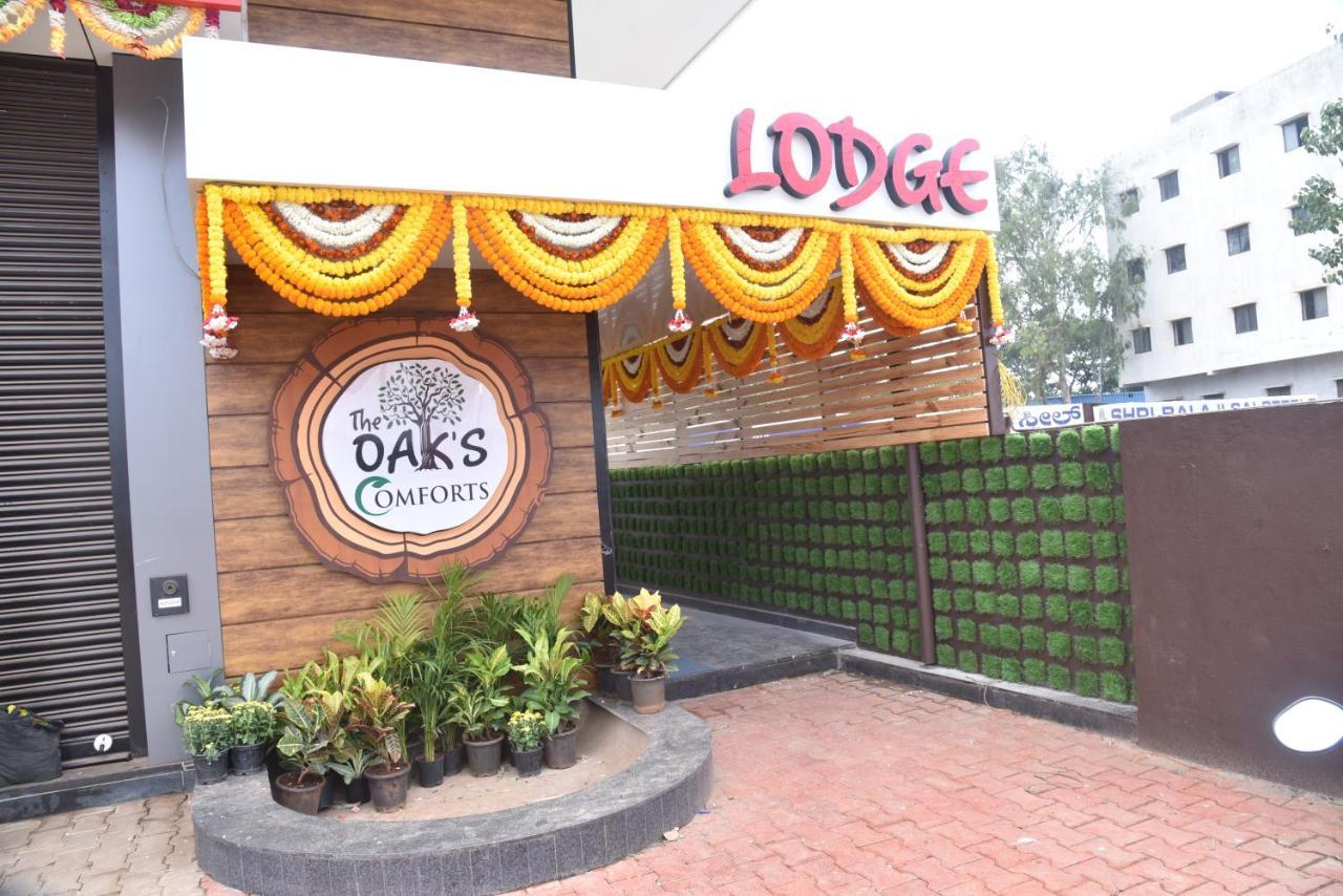 The Oaks Comforts Hubli Buitenkant foto